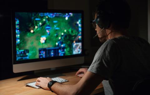 Online Games, A Fun Way for A More Creative Brain